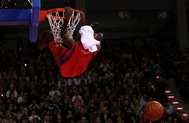 人员立刻介 人员立刻介