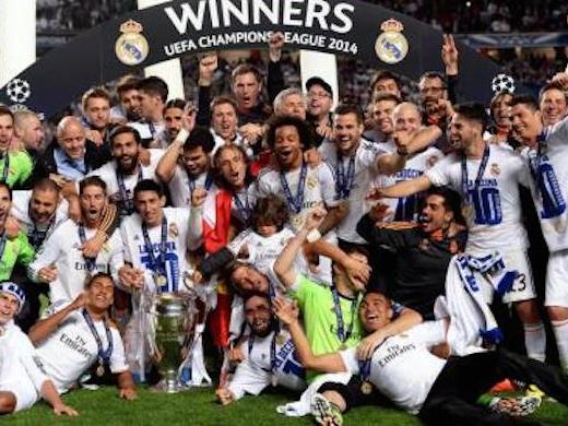 武磊在禁区 武磊在禁区