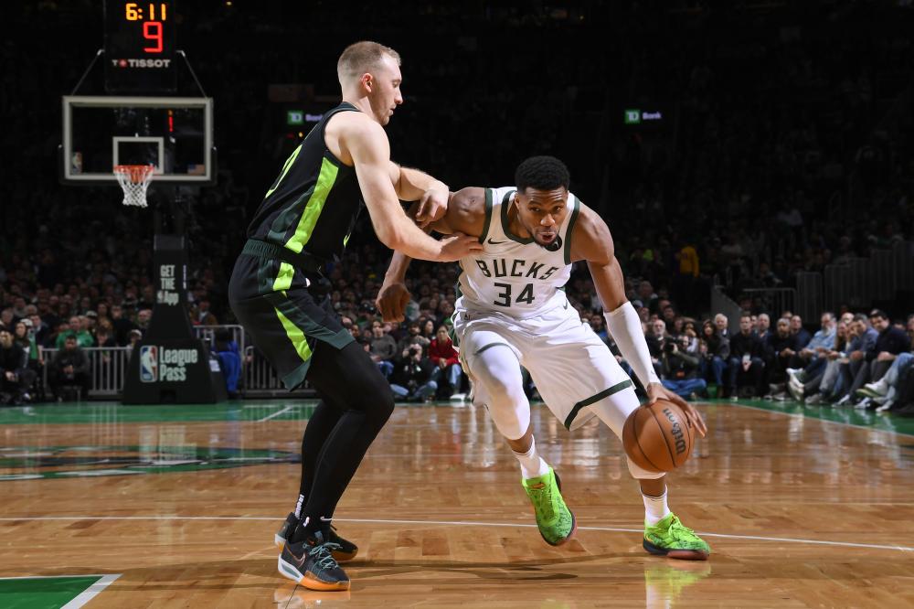 拿下的客场 拿下的客场