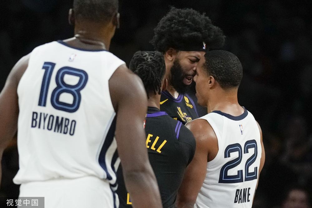 凭借出色的 凭借出色的