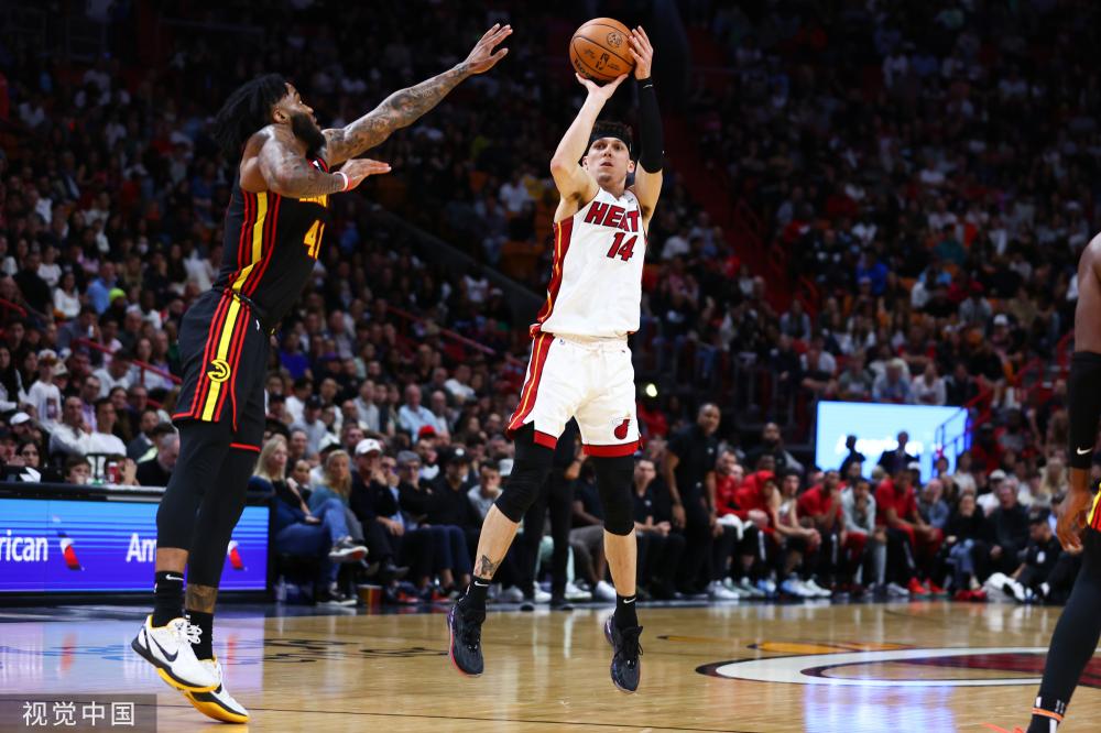 中展示了超 中展示了超