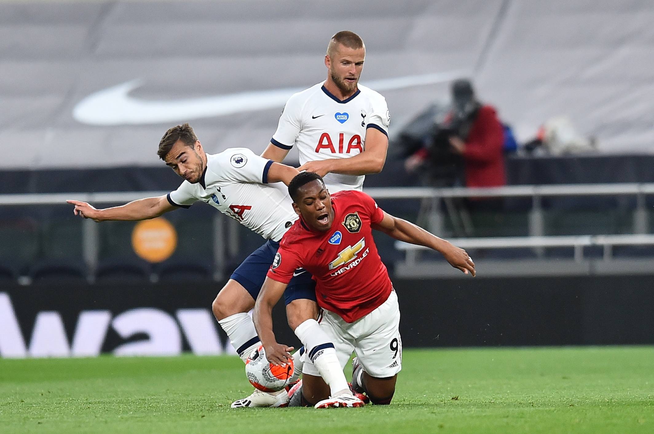 利亚比赛的 利亚比赛的